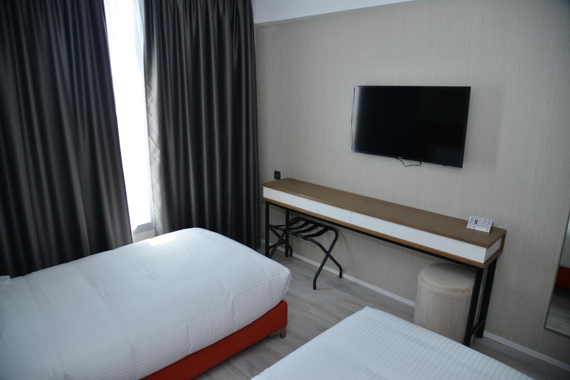Privilege Oasis Hotel Casablanca Room photo